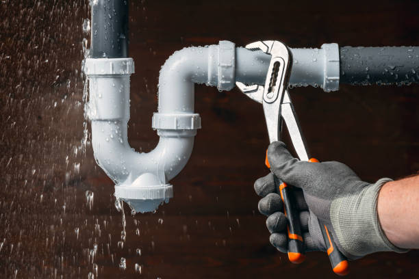 Professional Drain Cleaning technician working in Washington, NE